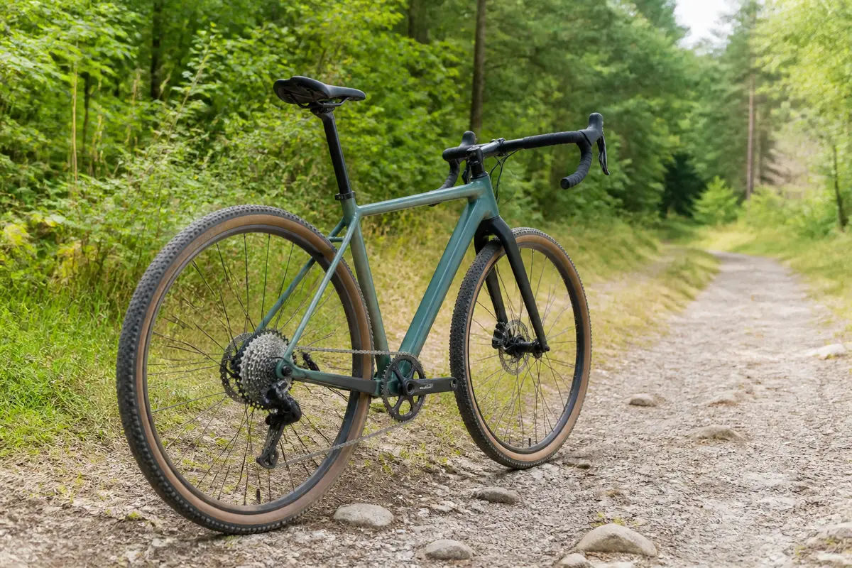 Gravel vélo : guide complet pour choisir et voyager